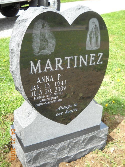 Martinez Jet Black Polished 2 BRP Sides Heart Shape Skinfrosted Lettering Outlined Lettering Etching Single Upright