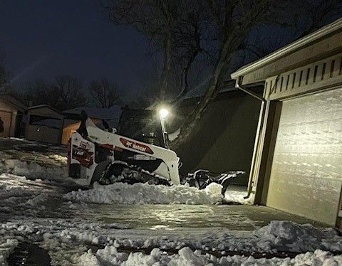 Ice Removal Services — Colwich, KS — A & M Tree Service & Stump Grinding