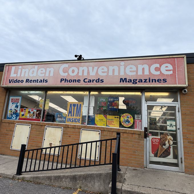 Linden Convenience Store, Brantford, ON