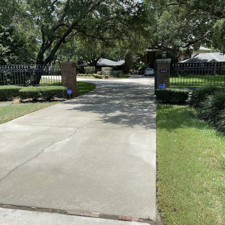 Driveway Cleaning | New Port Richey, FL | Father and Son Cleaning Service Inc