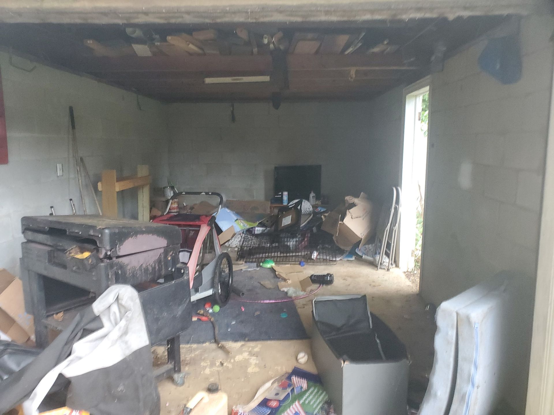 Garage and shed cleanout in Greenville, SC