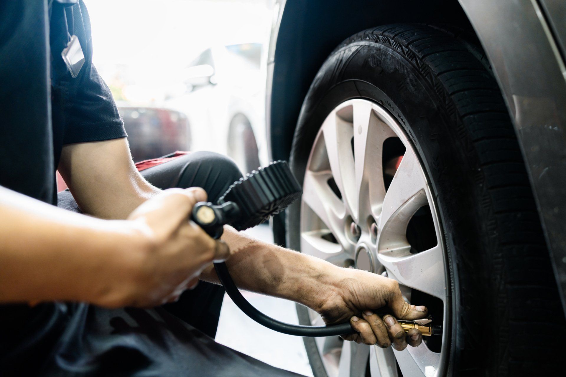 Tire Air Pressure Test In Auto Repair Shop - Adelaide, SA - Silver’s Auto Centre