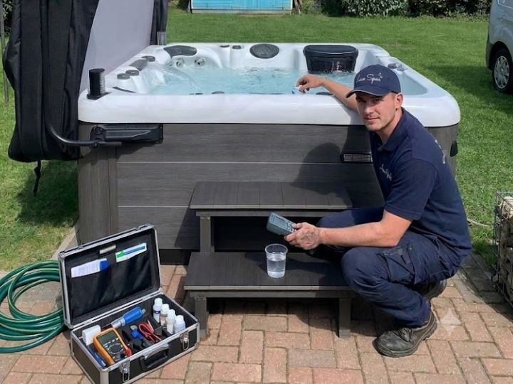 Hot Tub Servicing & Maintenance