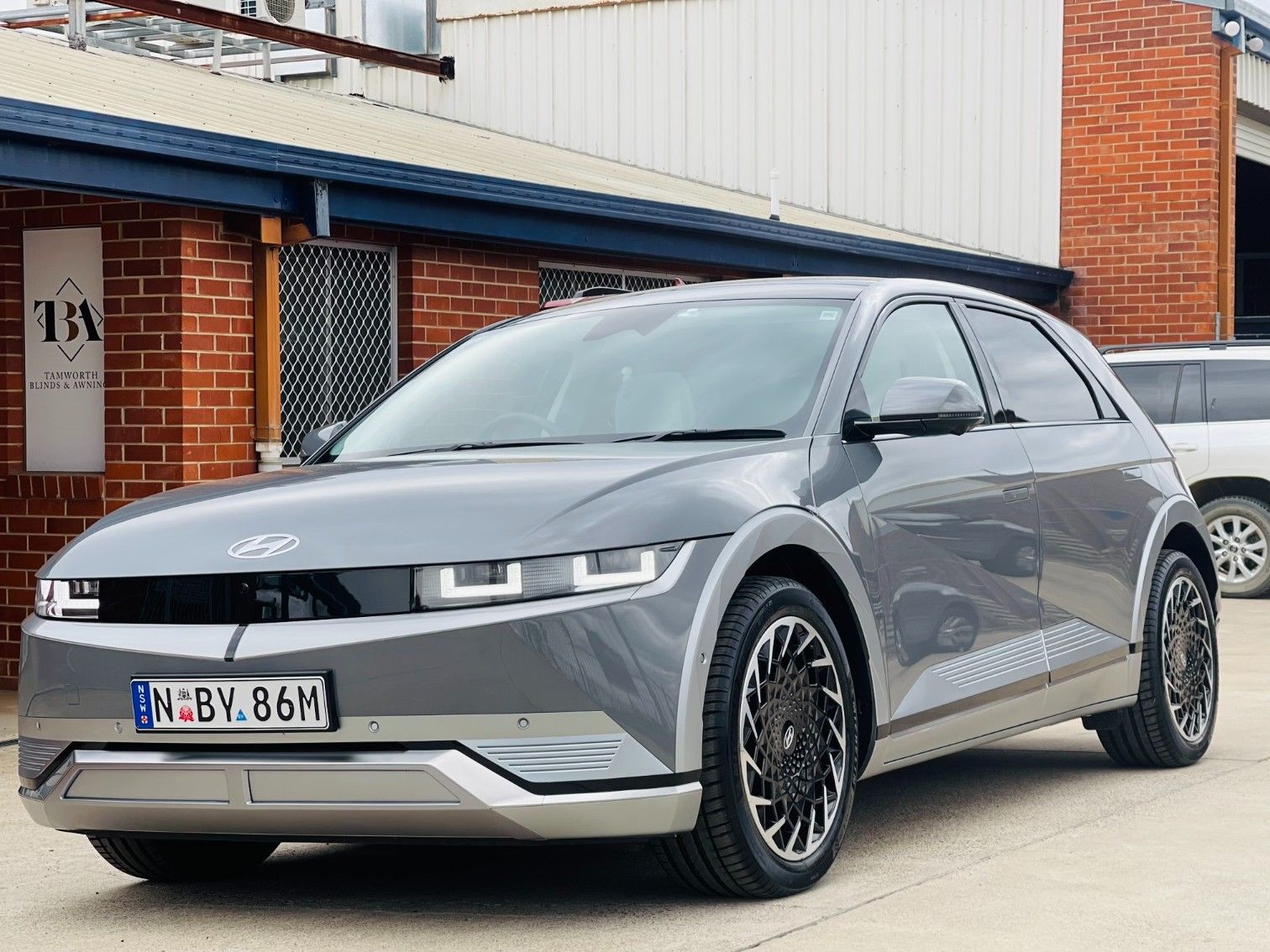 A Silver Kia