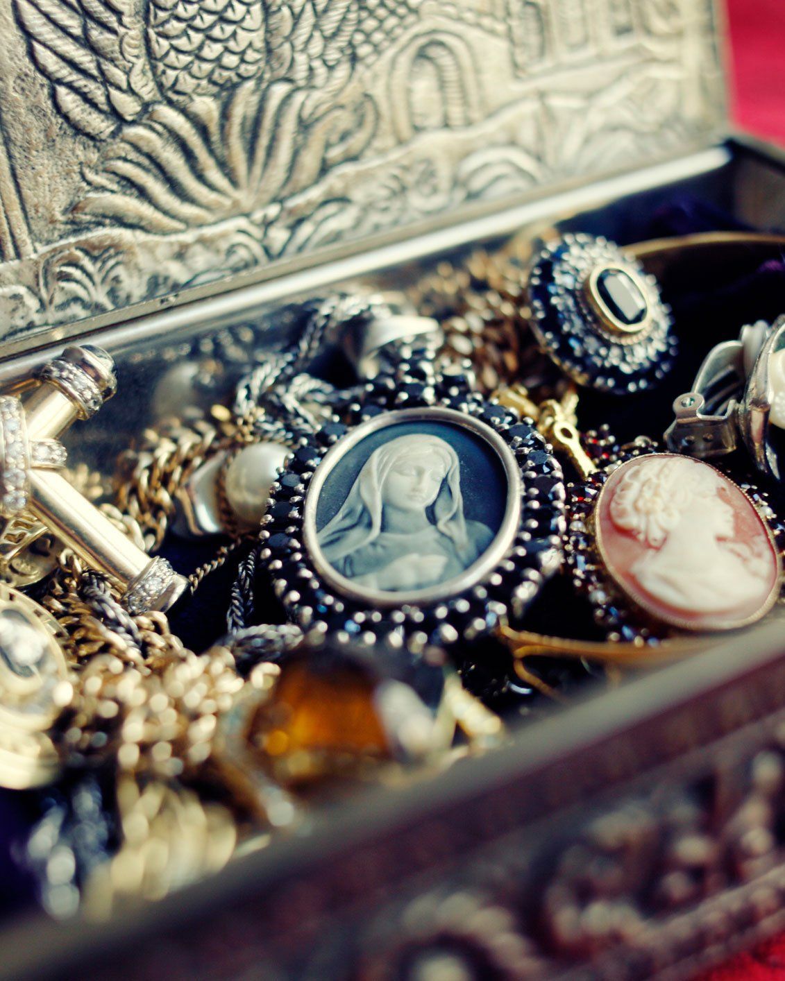 Antique Jewelry — Warwick, RI — Bellas Jewelry Inc Antique Jewelry — Warwick, RI — Bellas Jewelry Inc