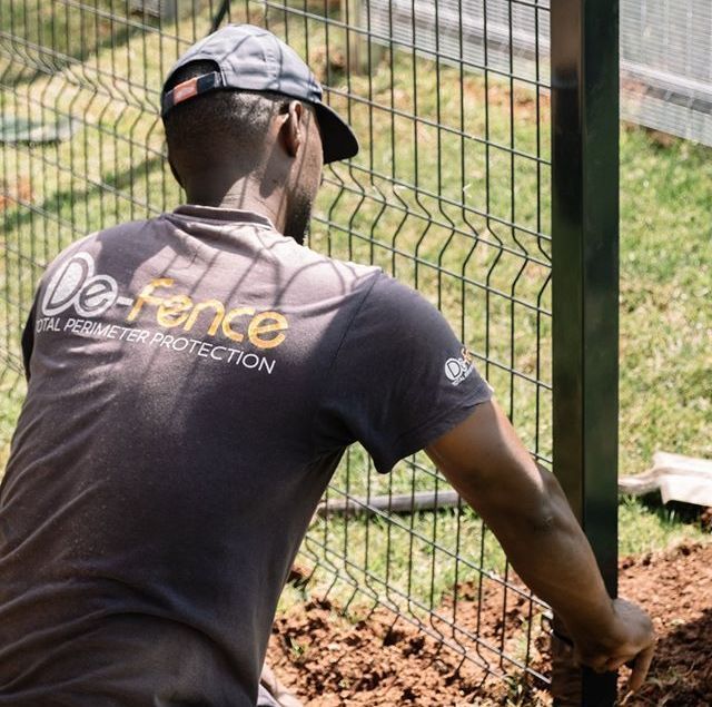 De-Fence fence installation
