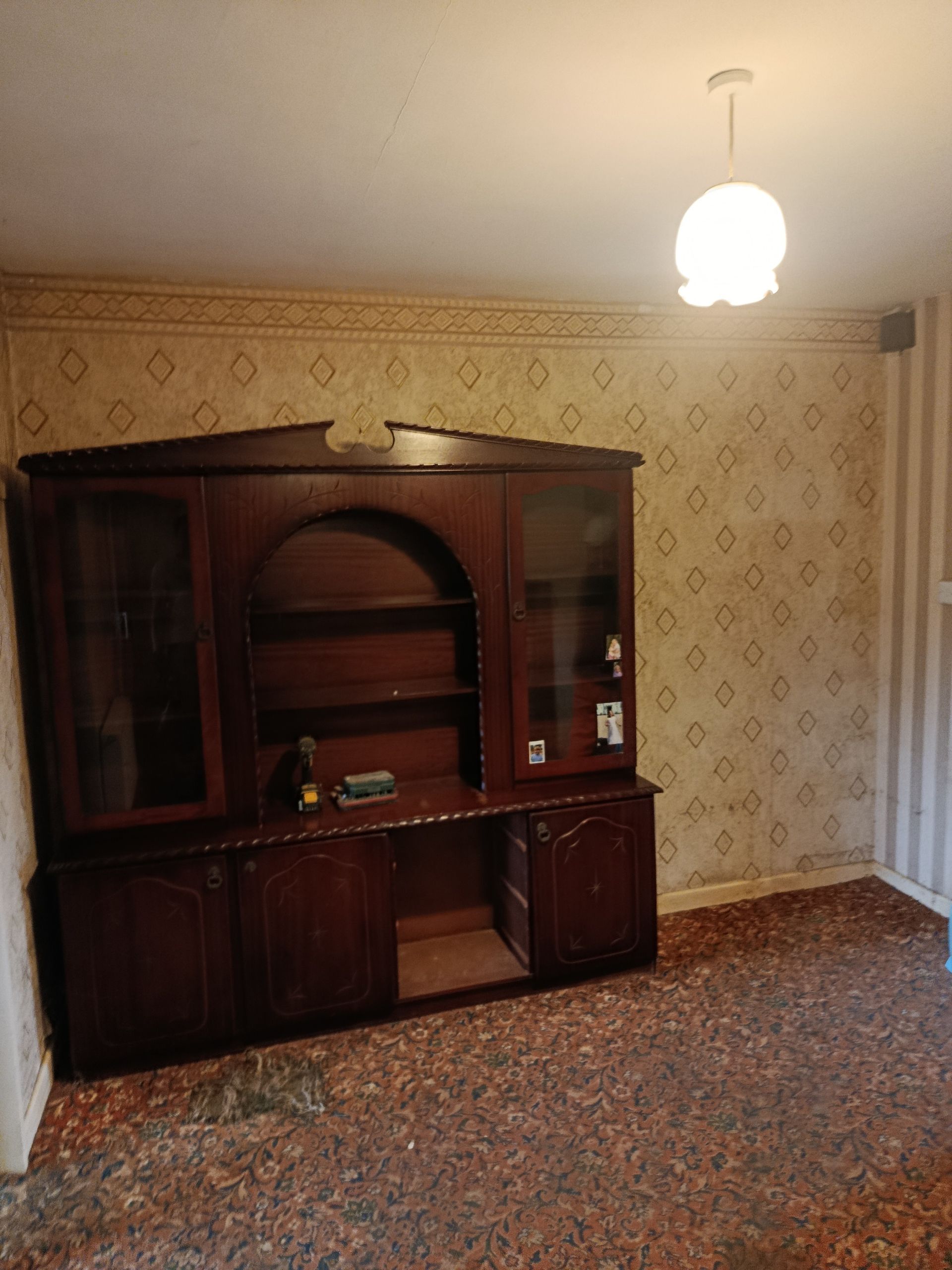 Wallpapering in Tipperary