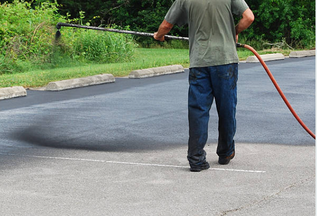 Commerical and Residential Sealcoating
