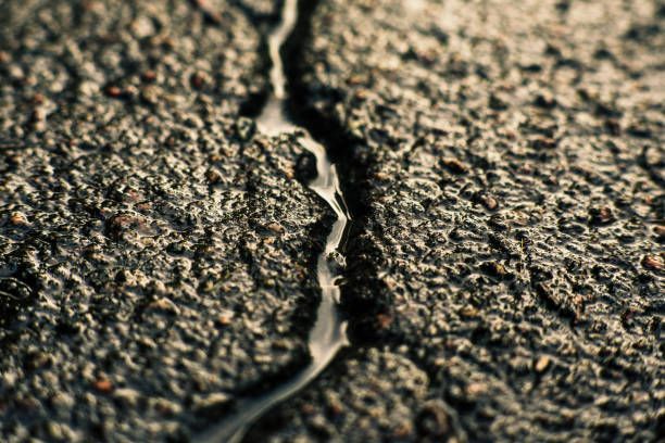 asphalt crack filler