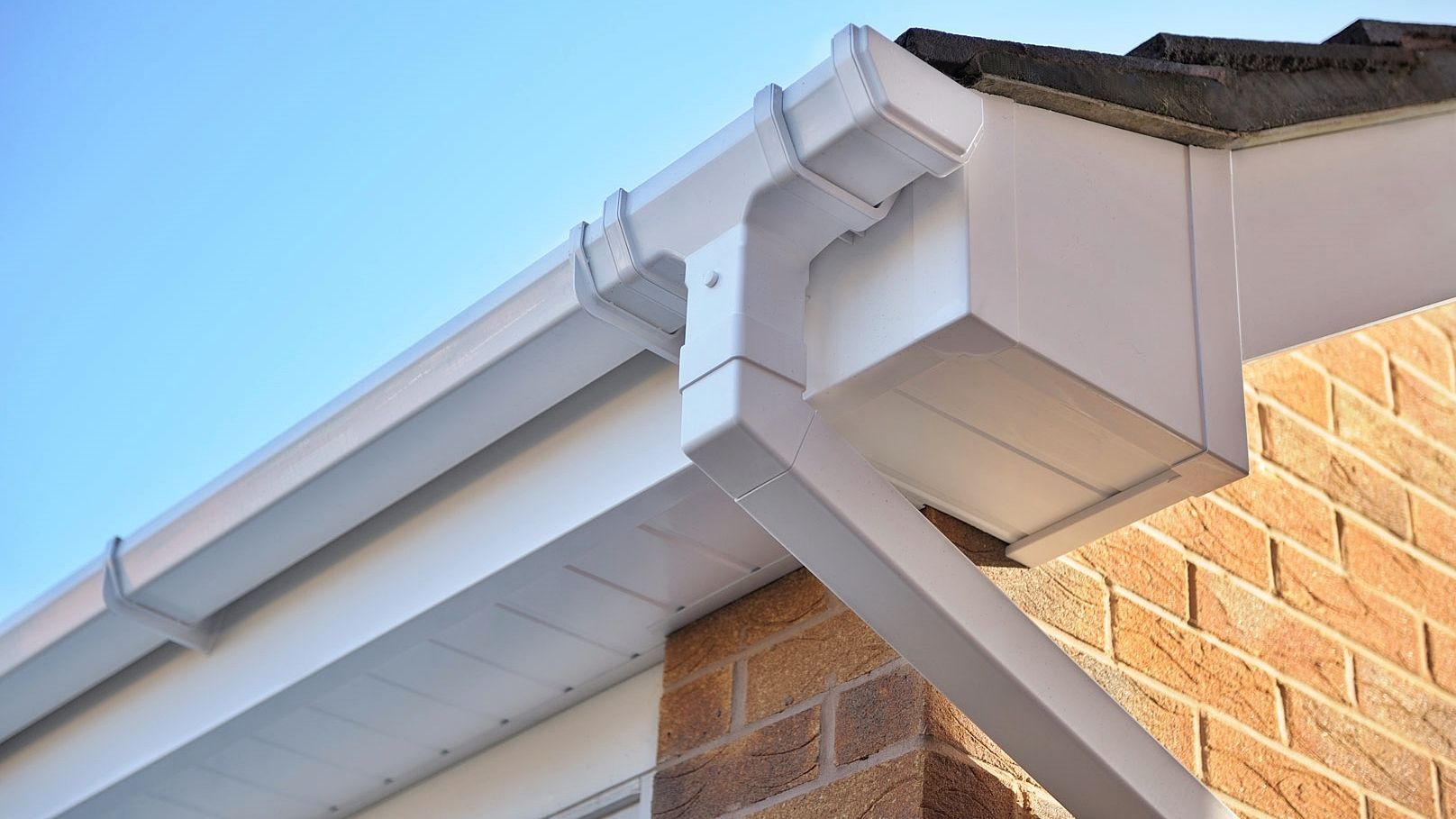Best Roofline Guttering including fascia, soffits and downpipes near Sudbury Suffolk.