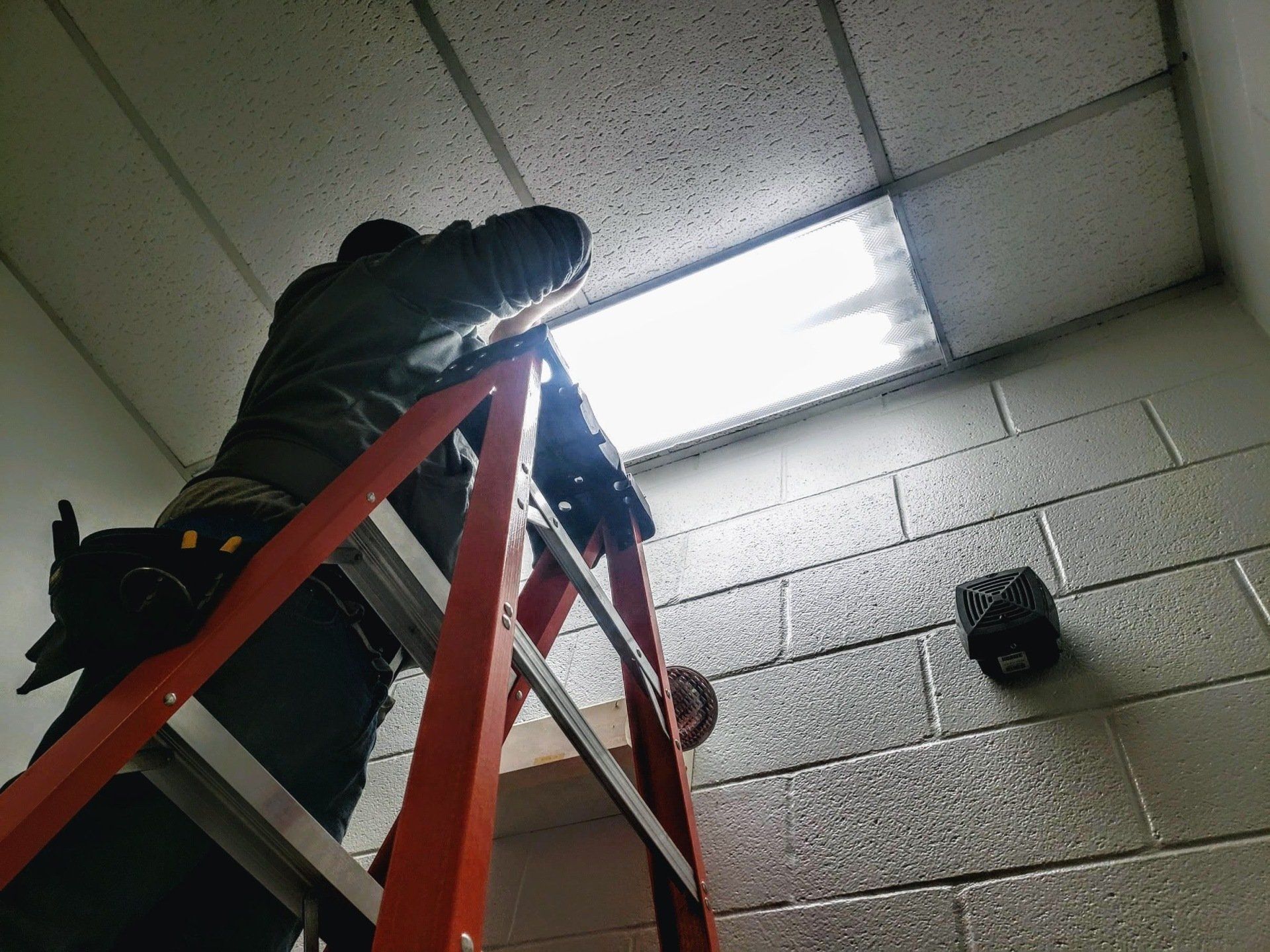 PARKING LOT LIGHTING REPAIR 
