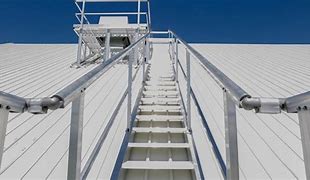 ROOFTOP SAFETY ACCESS LADDER