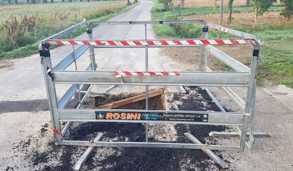 lavori per la posa di acquedotti