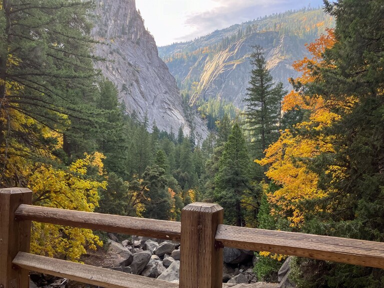 Boom Chalet Vacation Home in Oakhurst, Yosemite Celtic Festival Community Partner