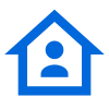 Une maison bleue avec une personne à l'intérieur.