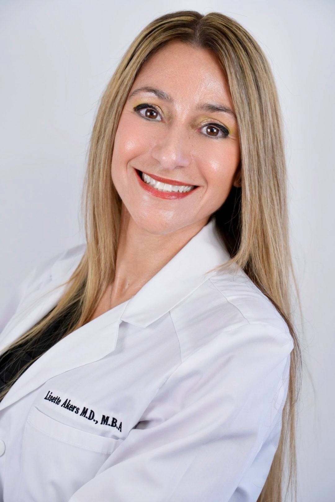 Dr. Lisette Akers MD MBA - Founder of Superior Health Medical and Wellness