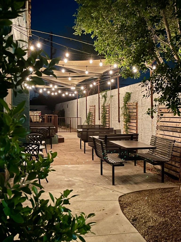 Restaurant patio experience and outdoor hospitality atmosphere