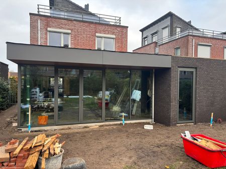 Een aanbouw