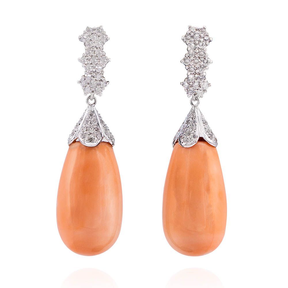 boucles d'oreilles avec corails et diamants
