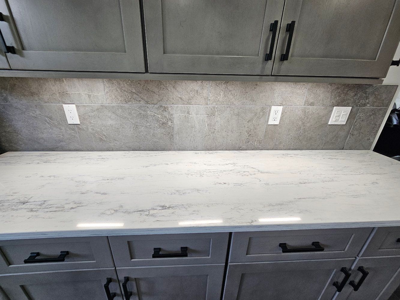 Quartz and Granite kitchen counters best kitchen remodeling company in Pittsburgh, PA