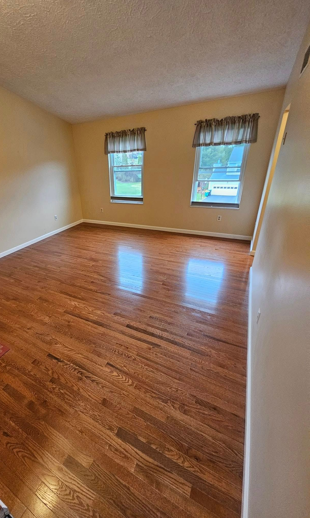 FLOORING & MORE