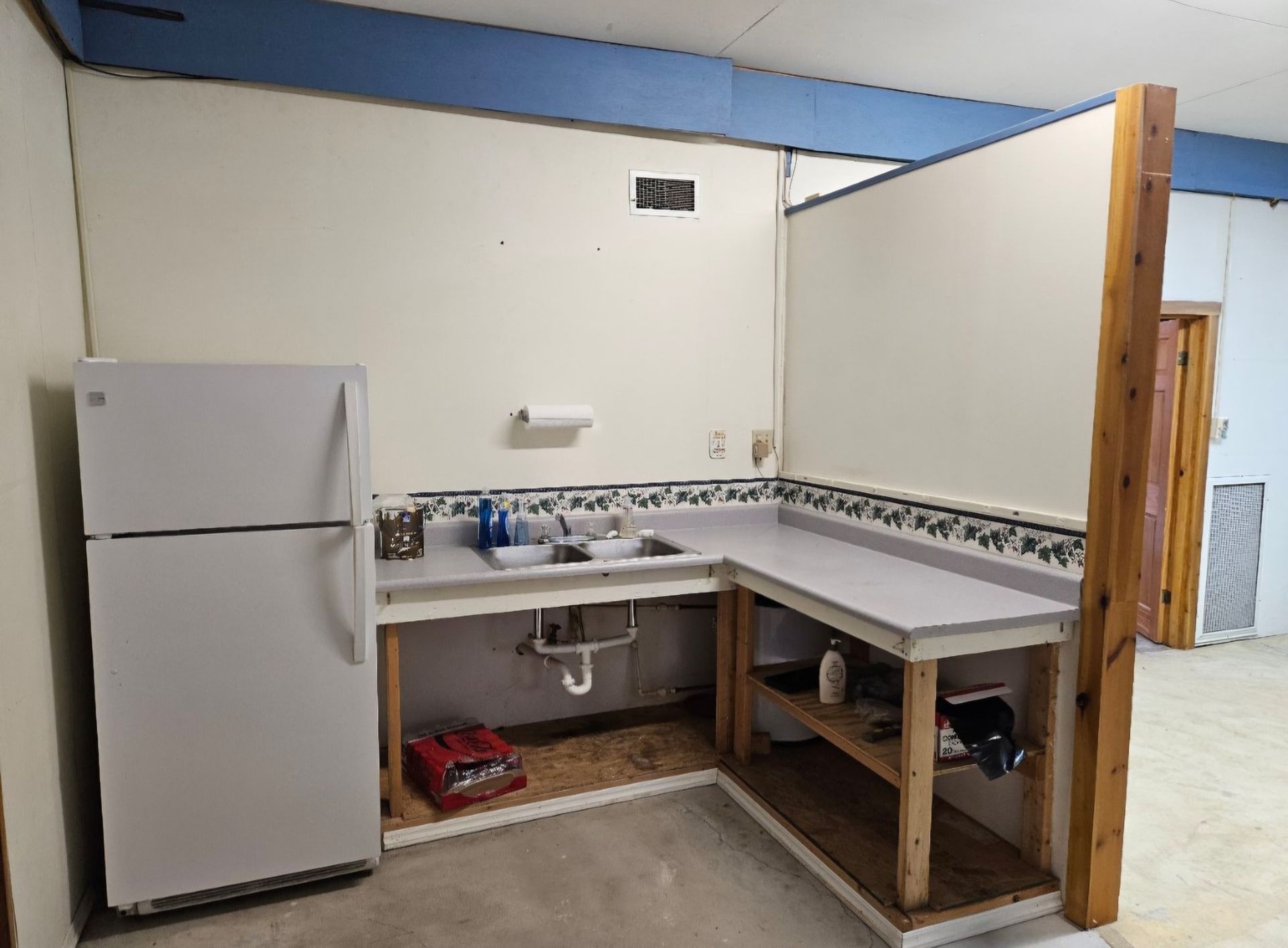 basement designer kitchen bathroom Topcraft Construction LLC, Allegheny, Butler, Armstrong & Westmoreland Counties