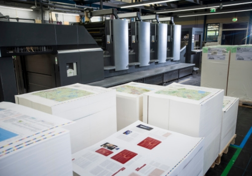 Custom brochure printing services in Chandler, AZ for impactful marketing materials.