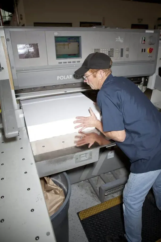 High-quality printing services in Chandler, AZ by Mousegraphics for business cards, brochures, and banners.