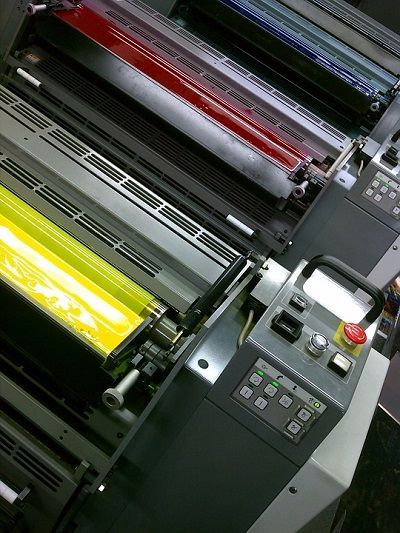 Exceptional brochure design services in Chandler, AZ by Mousegraphics.