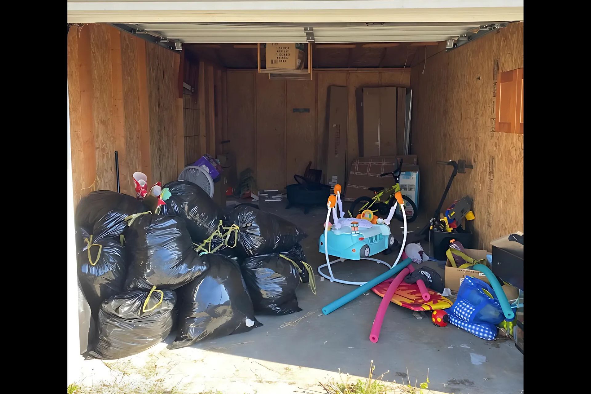 local junk removal Milwaukee