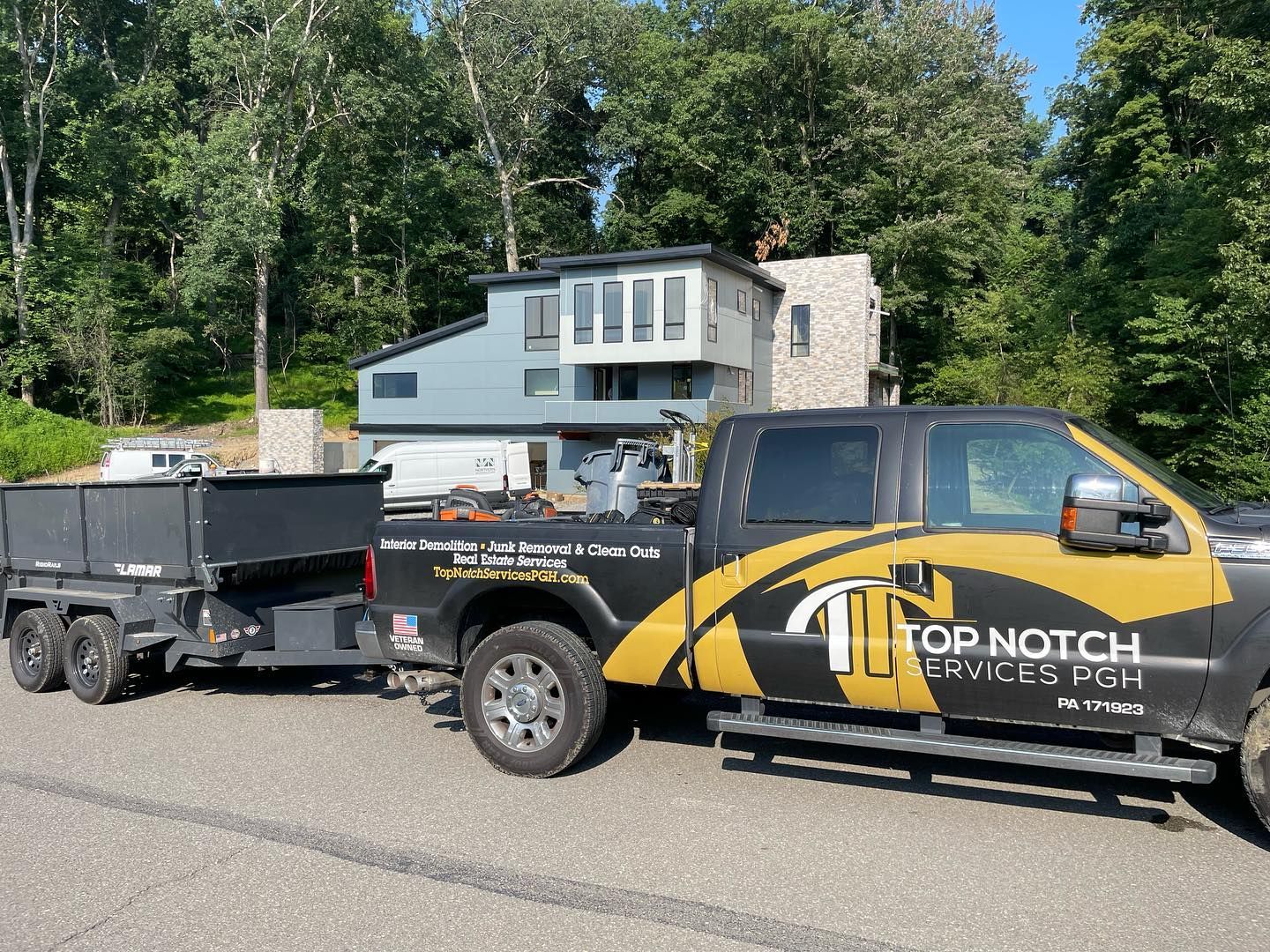 Junk Removal Pittsburgh PA | Fall Cleanouts Made Easy