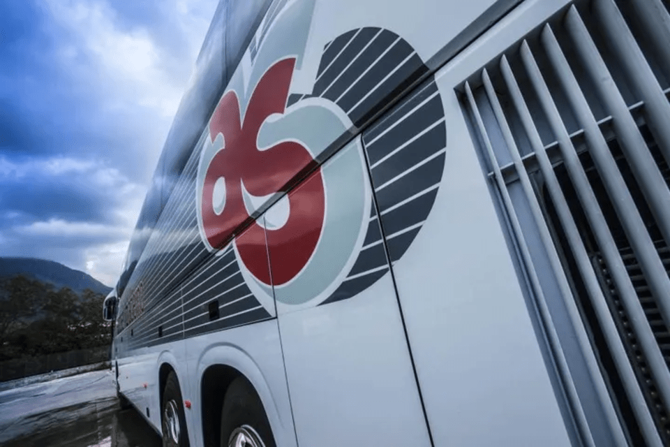 lato di autobus per servizi di autolinea a Roma