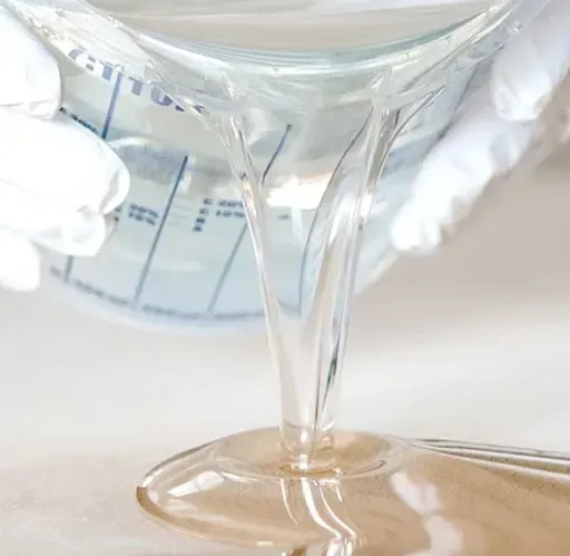 pouring resin