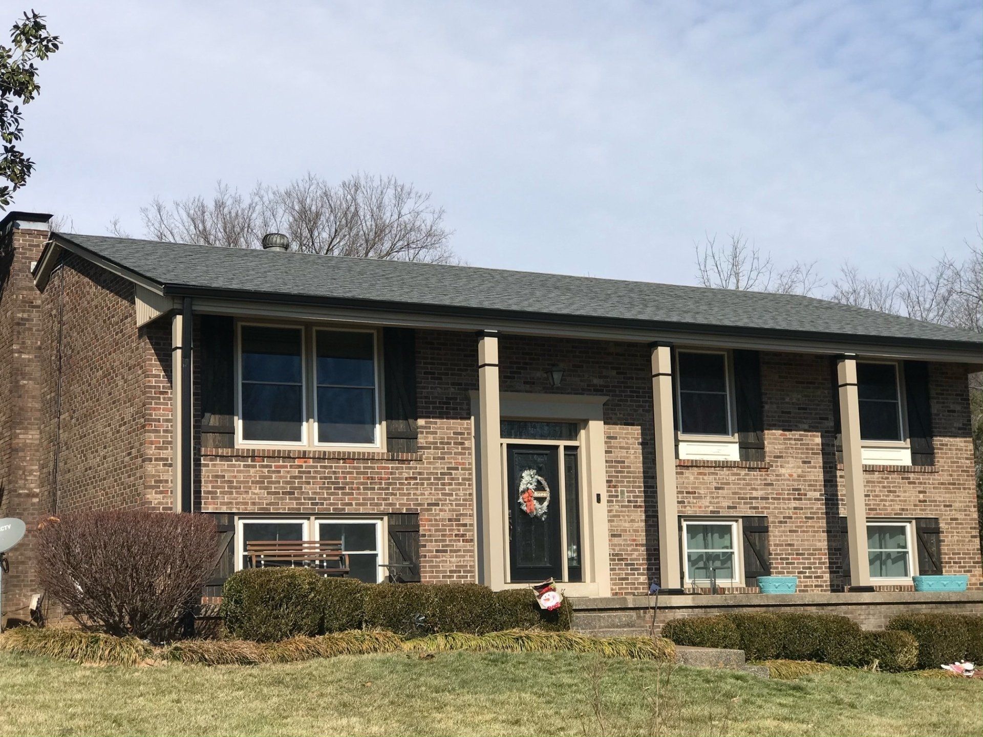 New house with new roof. Installed by Freedom Contracting.