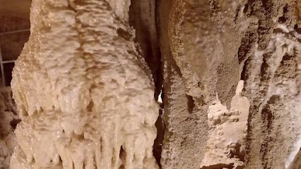 CRYSTAL ONYX Cave