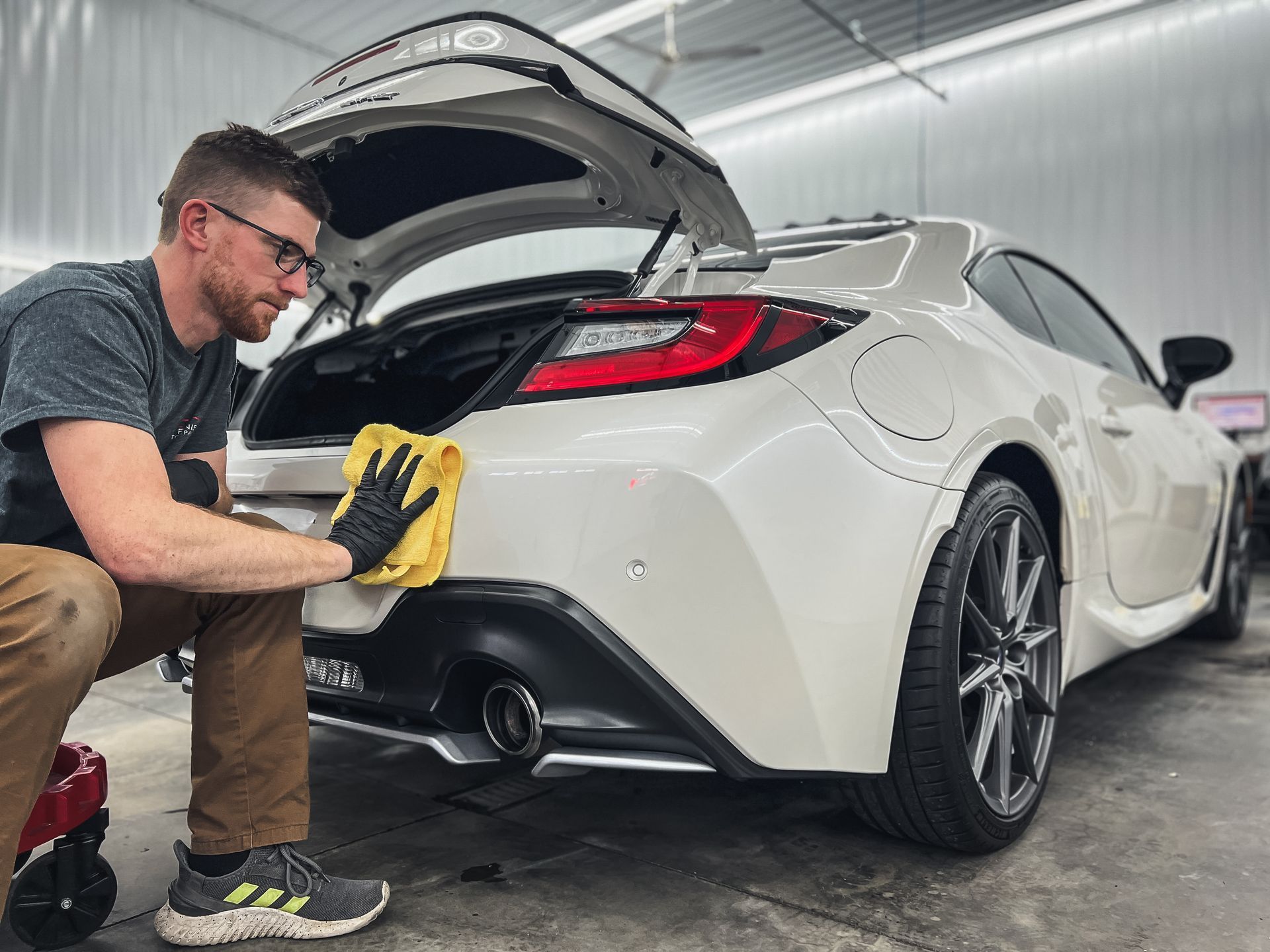 exterior detailing service