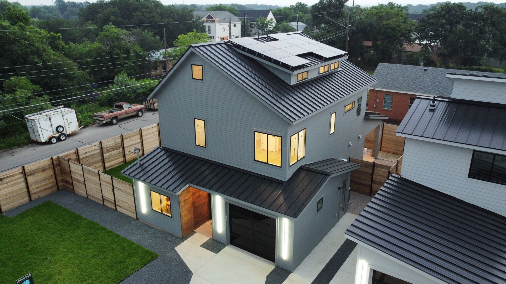 Picture of Urban East Side Austin Texas Solar Panel System. How Solar Panels Work
Solar Energy Benefits
