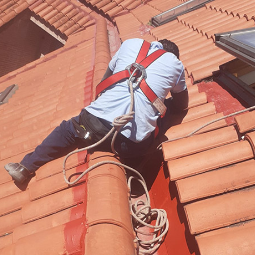 reparacion de tejados con goteras en vitoria-gasteiz, alava