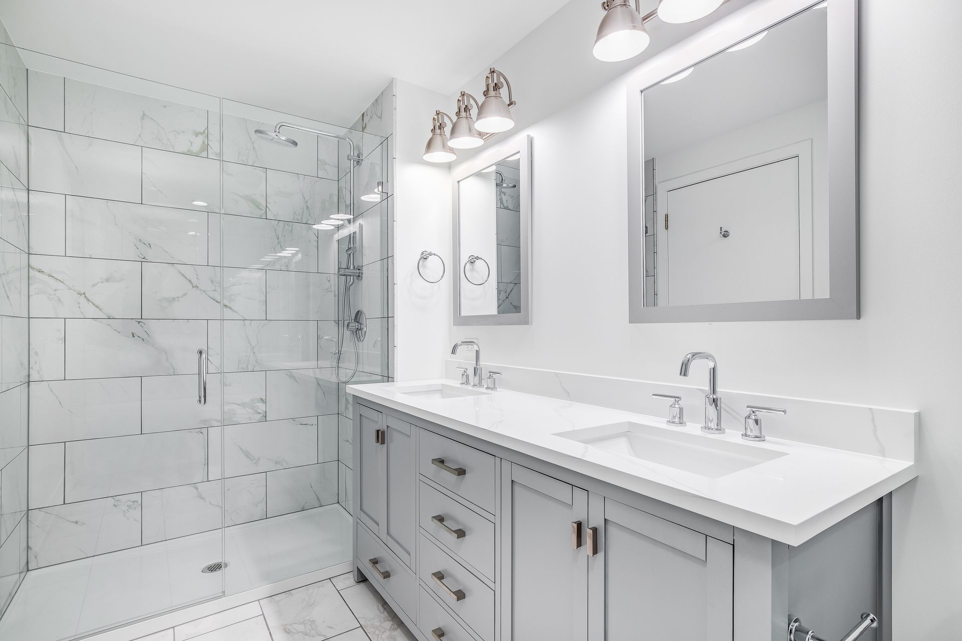 Modern grey & white bathroom.