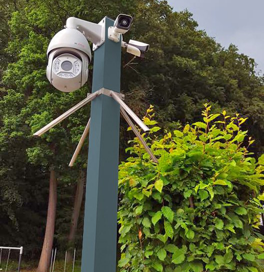 camerapaal, aluminium camerapaal, camerabewaking, ANPR-camera, beveiligingscamera, parkeervoorziening, bedrijventerrein, industriële site, terreinbeveiliging, cameramast.