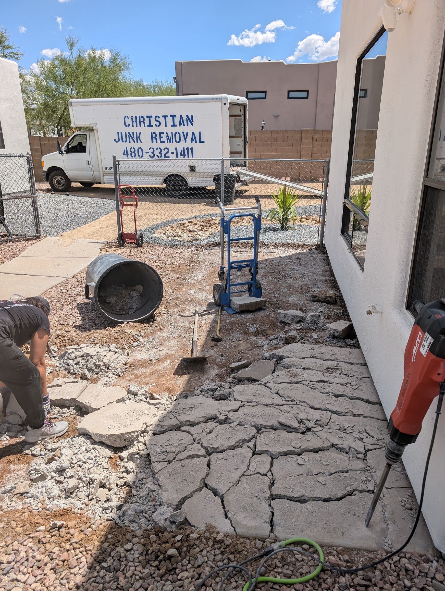 New River Desert Hills junk hauling and debris removal service
