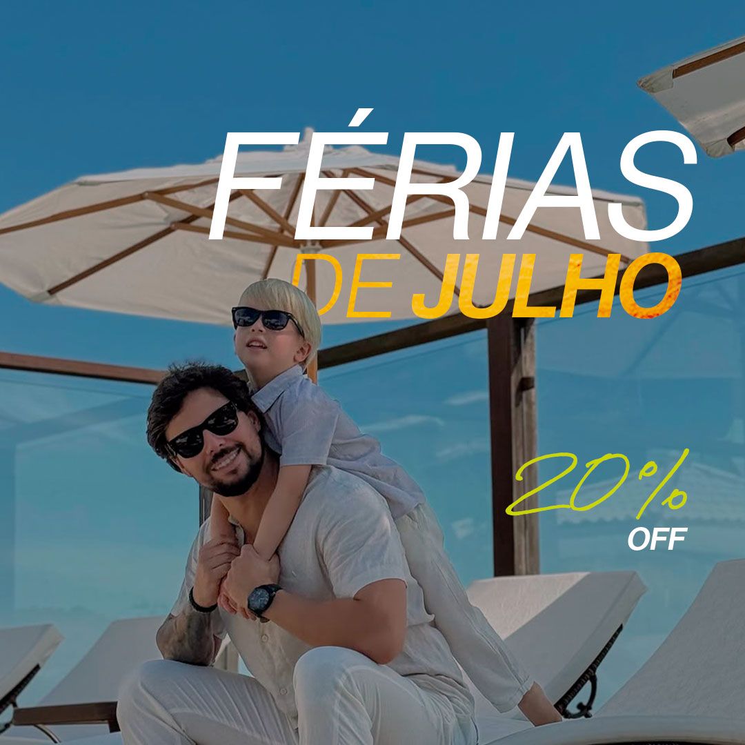 Piscina com casal, mulher de biquíni, homem saindo.