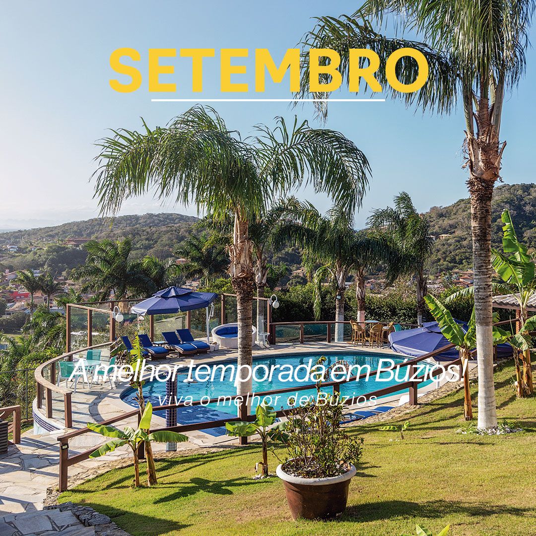 Um anúncio da Corpos Christi mostra uma piscina com cadeiras e guarda-sóis