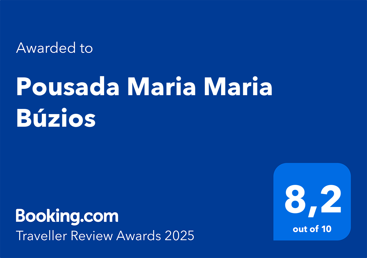 Booking.com award for Pousada Maria Maria Búzios, rated 8.2 out of 10. Blue background.