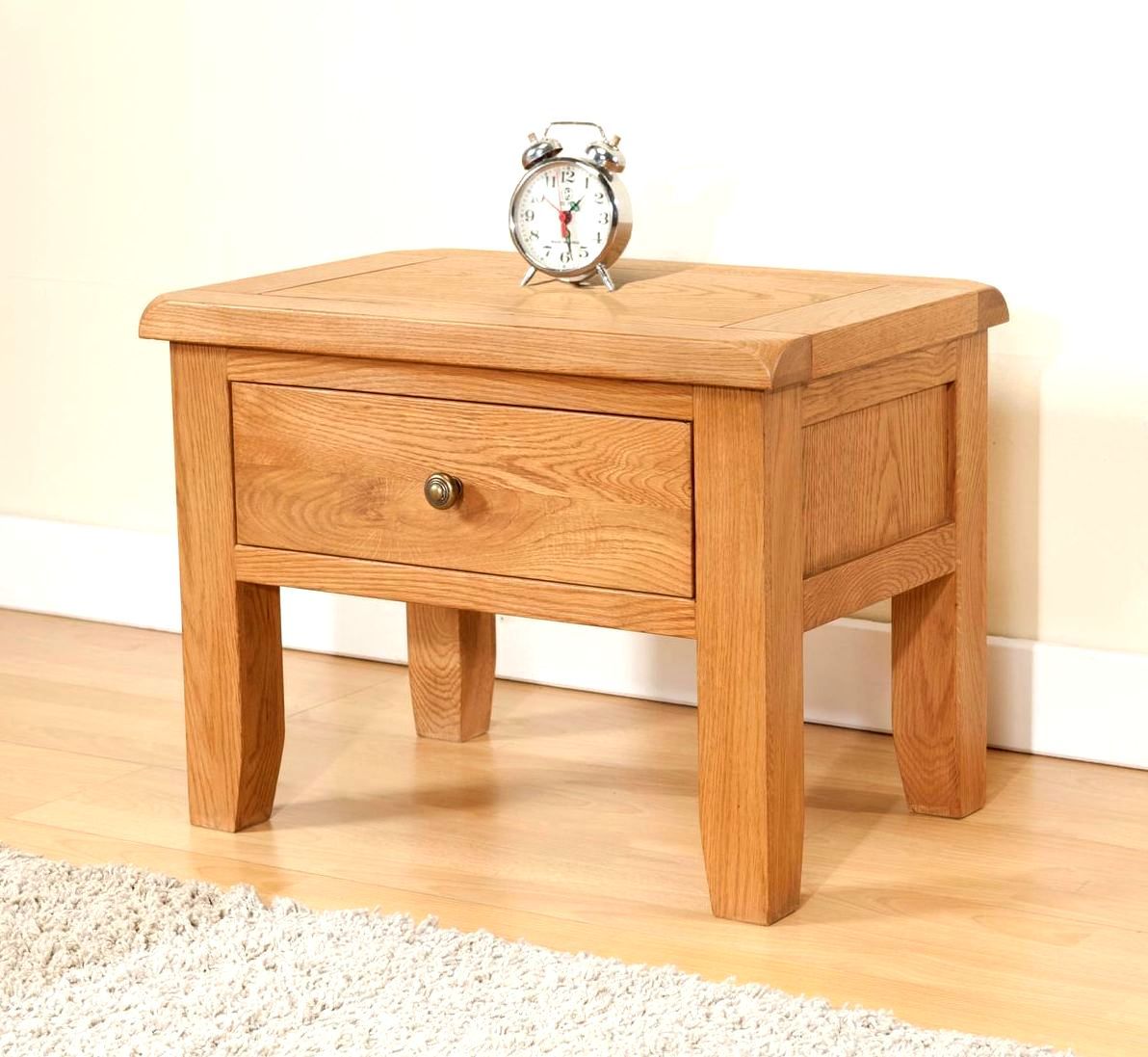Shrewsbury Oak Side Table