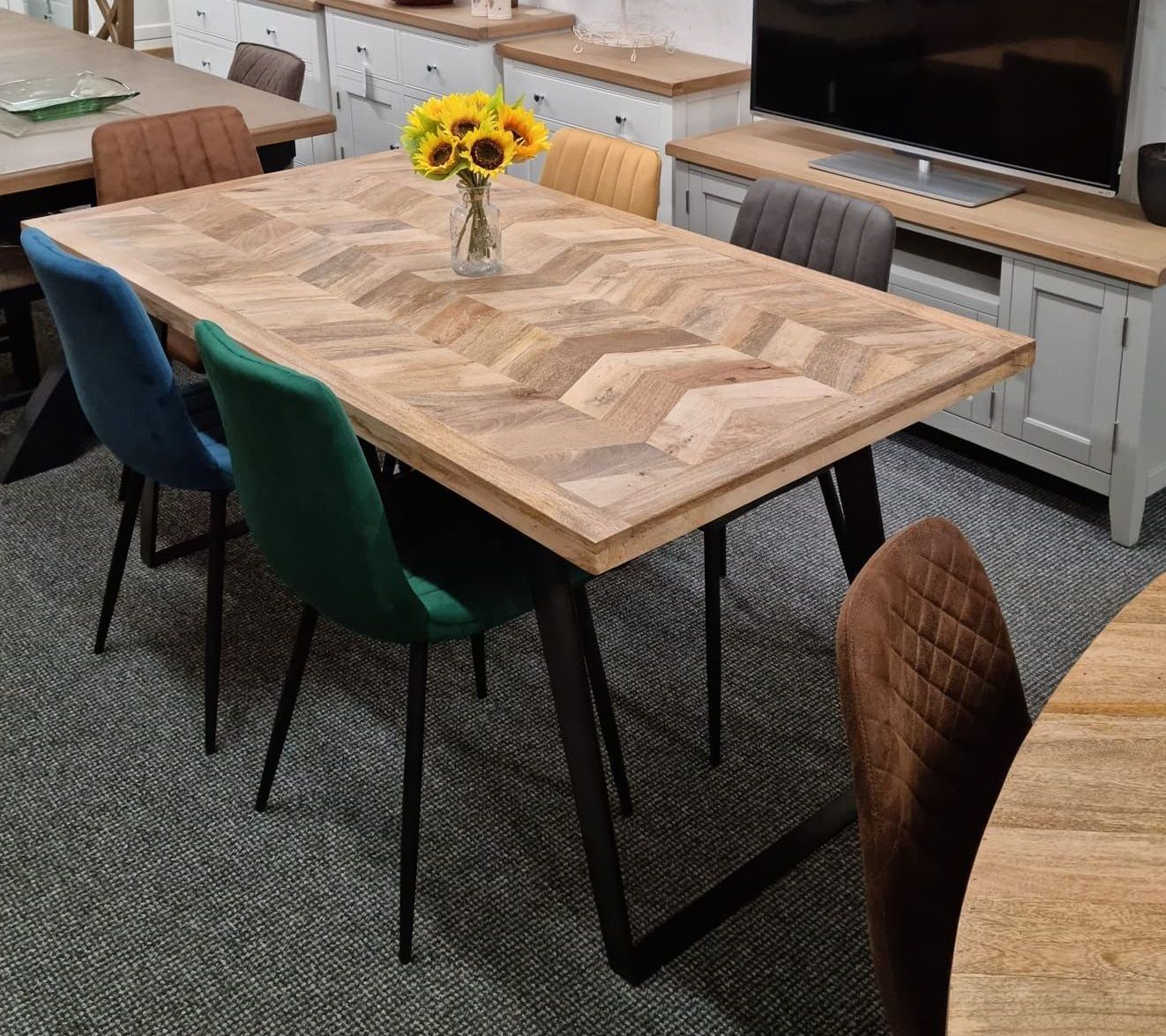 Rutland Mango Dining Table