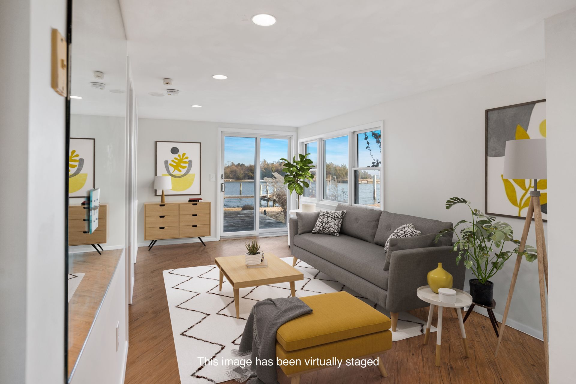 Living room 2
