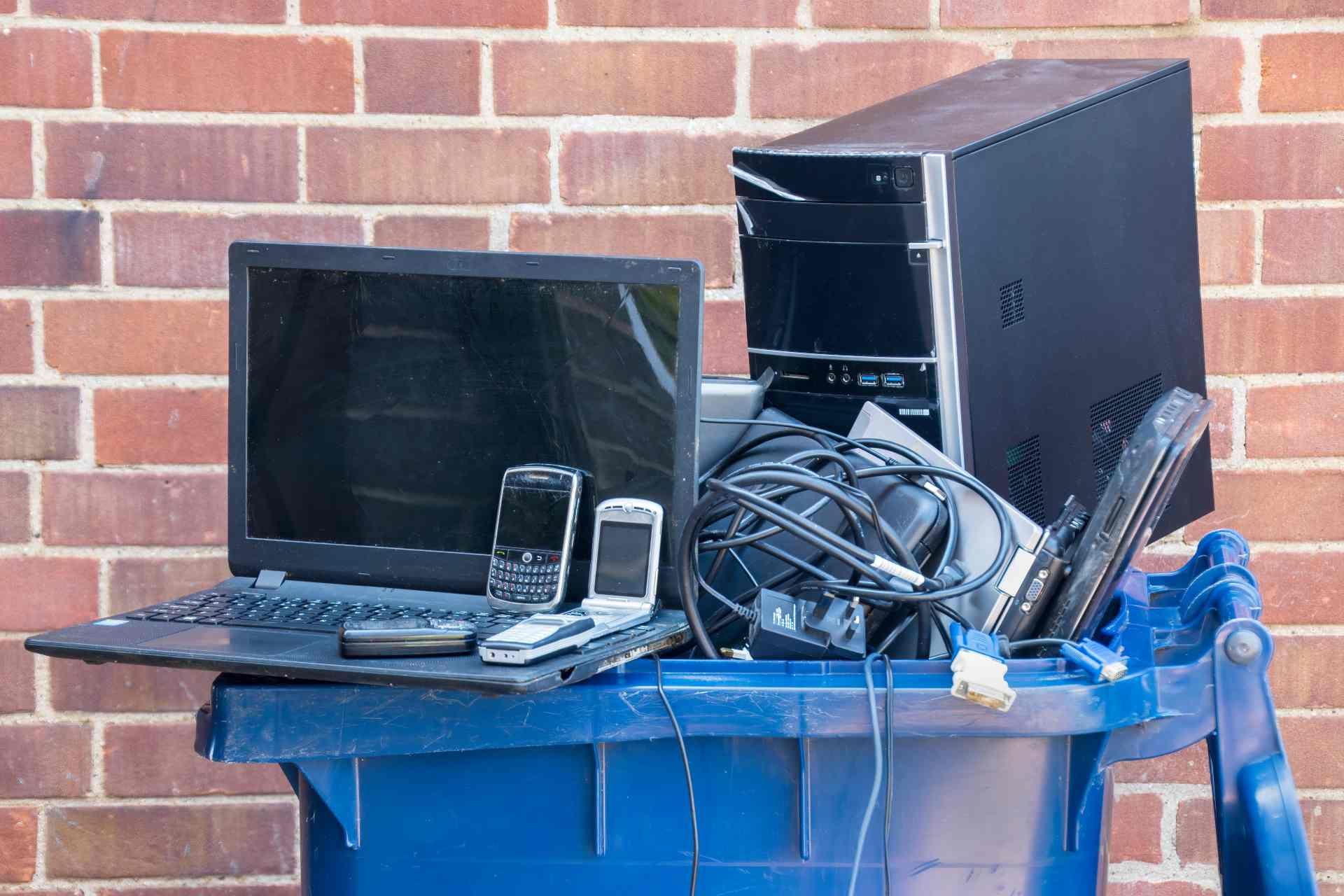 A laptop in a recycling container near Lexington, Kentucky (KY)