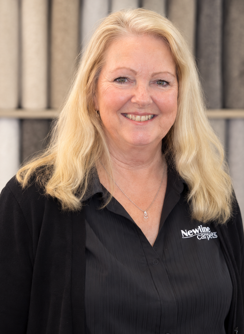 Helen – Showroom Assistant Helen – Showroom Assistant