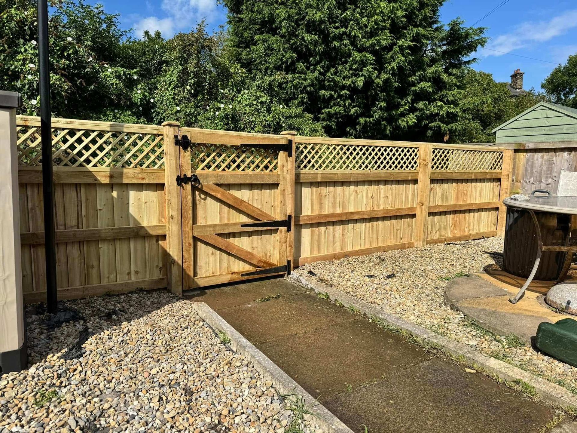 Lattice Trellis Fence Panels | Hull Fence Experts